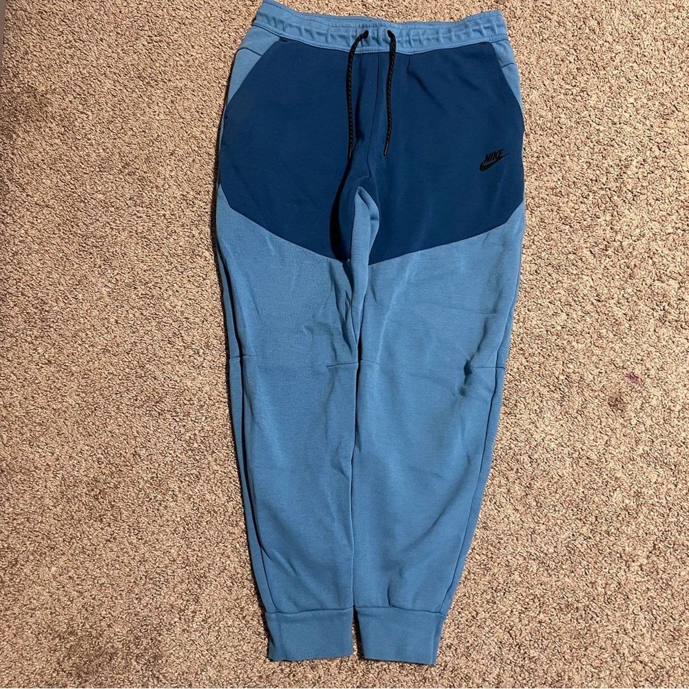 Nike Two-Tone Blue Joggers